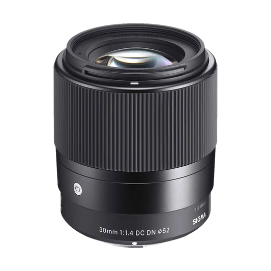 Sigma 30mm F1.4 DC DN for Fujifilm 01