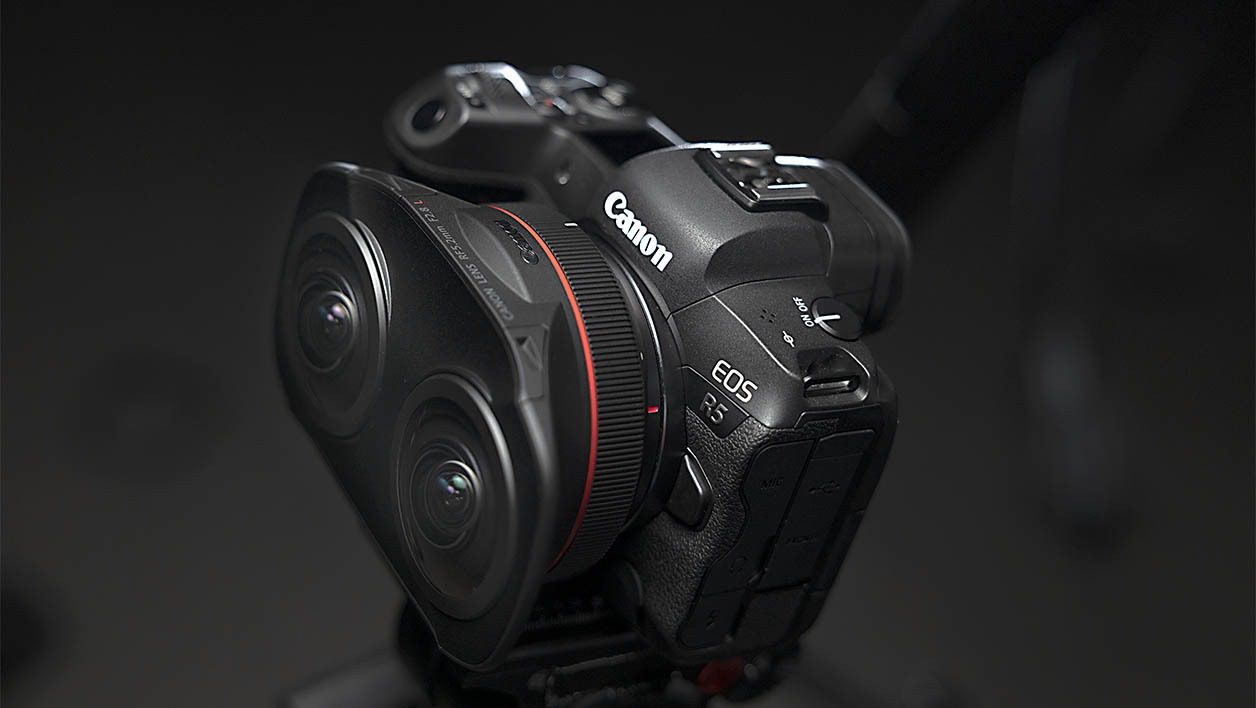 Canon RF 5.2mm f2.8L Mirrorless Camera Lens